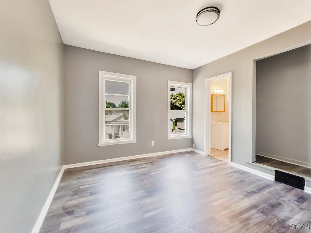 106 Culbert Street, Syracuse, New York 13208, Syracuse, New York 13208, 12 Bedrooms Bedrooms, ,4 BathroomsBathrooms,Residential,For Sale,106 Culbert Street, Syracuse, New York 13208,S1625472