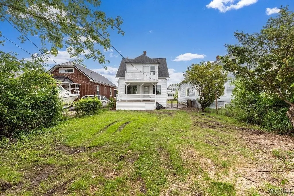 52 Hawthorne Avenue, Tonawanda, New York 14223, Tonawanda, New York 14223, 3 Bedrooms Bedrooms, 6 Rooms Rooms,2 BathroomsBathrooms,Residential Lease,For Rent,52 Hawthorne Avenue, Tonawanda, New York 14223,B1625526
