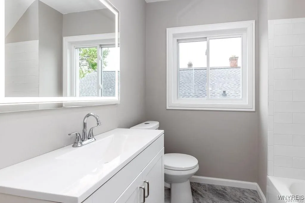 52 Hawthorne Avenue, Tonawanda, New York 14223, Tonawanda, New York 14223, 3 Bedrooms Bedrooms, 6 Rooms Rooms,2 BathroomsBathrooms,Residential Lease,For Rent,52 Hawthorne Avenue, Tonawanda, New York 14223,B1625526
