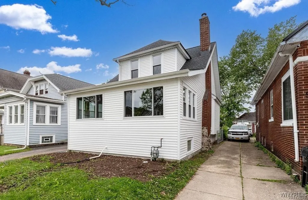 52 Hawthorne Avenue, Tonawanda, New York 14223, Tonawanda, New York 14223, 3 Bedrooms Bedrooms, 6 Rooms Rooms,2 BathroomsBathrooms,Residential Lease,For Rent,52 Hawthorne Avenue, Tonawanda, New York 14223,B1625526