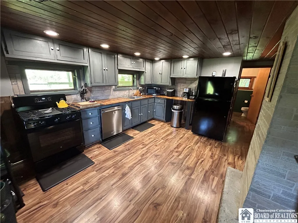 256 Bragg Road, Carroll, New York 14738, Carroll, New York 14738, 2 Bedrooms Bedrooms, 5 Rooms Rooms,2 BathroomsBathrooms,Residential,For Sale,256 Bragg Road, Carroll, New York 14738,R1623918