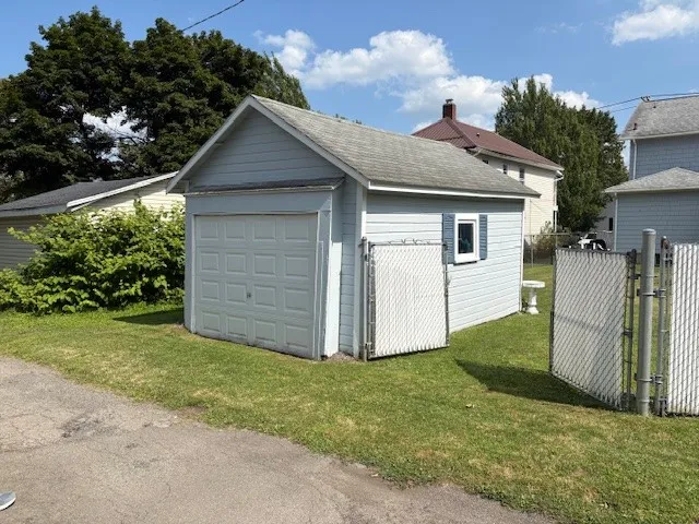 478 Roe Avenue, Elmira City, New York 14901, Elmira City, New York 14901, 3 Bedrooms Bedrooms, 6 Rooms Rooms,1 BathroomBathrooms,Residential,For Sale,478 Roe Avenue, Elmira City, New York 14901,R1625553
