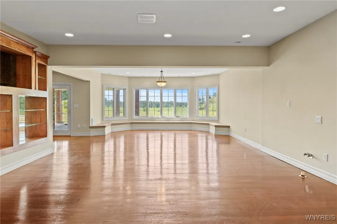 855 Sturgeon Point Road, Evans, New York 14047, Evans, New York 14047, 6 Bedrooms Bedrooms, 30 Rooms Rooms,7 BathroomsBathrooms,Residential,For Sale,855 Sturgeon Point Road, Evans, New York 14047,B1624983
