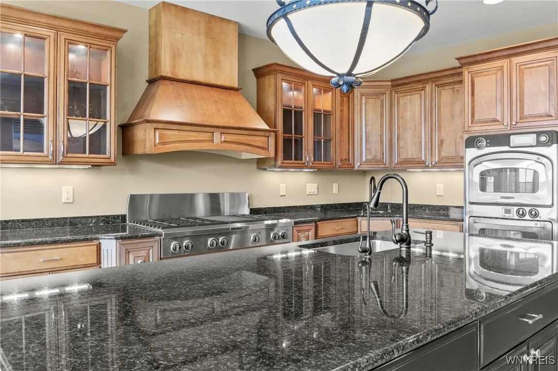 855 Sturgeon Point Road, Evans, New York 14047, Evans, New York 14047, 6 Bedrooms Bedrooms, 30 Rooms Rooms,7 BathroomsBathrooms,Residential,For Sale,855 Sturgeon Point Road, Evans, New York 14047,B1624983