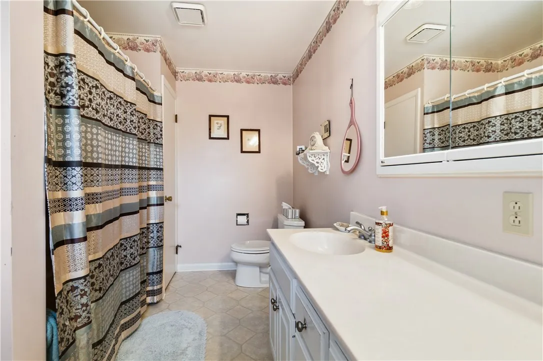 2666 Himrod Road, Milo, New York 14527, Milo, New York 14527, 4 Bedrooms Bedrooms, 11 Rooms Rooms,2 BathroomsBathrooms,Residential,Closed,2666 Himrod Road, Milo, New York 14527,0,R1624638