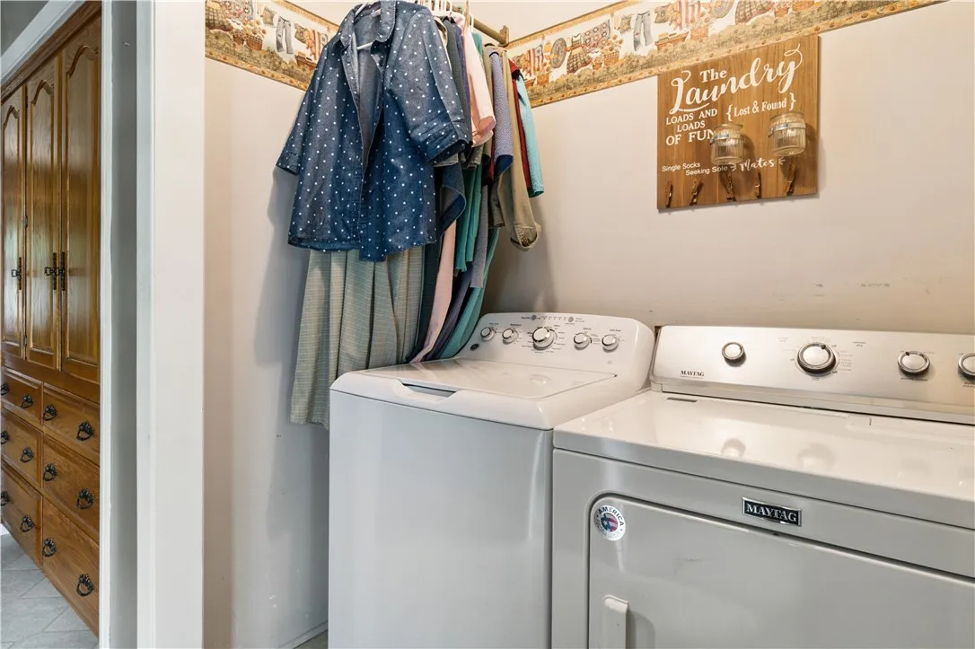 2666 Himrod Road, Milo, New York 14527, Milo, New York 14527, 4 Bedrooms Bedrooms, 11 Rooms Rooms,2 BathroomsBathrooms,Residential,Closed,2666 Himrod Road, Milo, New York 14527,0,R1624638