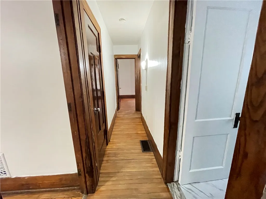 145 Hamilton Street 143, Rochester, New York 14620, Rochester, New York 14620, 6 Bedrooms Bedrooms, ,2 BathroomsBathrooms,Residential,For Sale,145 Hamilton Street 143, Rochester, New York 14620,R1624611