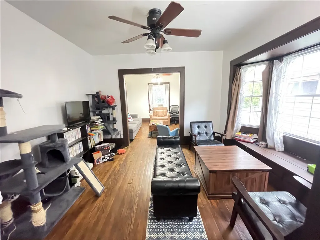 145 Hamilton Street 143, Rochester, New York 14620, Rochester, New York 14620, 6 Bedrooms Bedrooms, ,2 BathroomsBathrooms,Residential,For Sale,145 Hamilton Street 143, Rochester, New York 14620,R1624611
