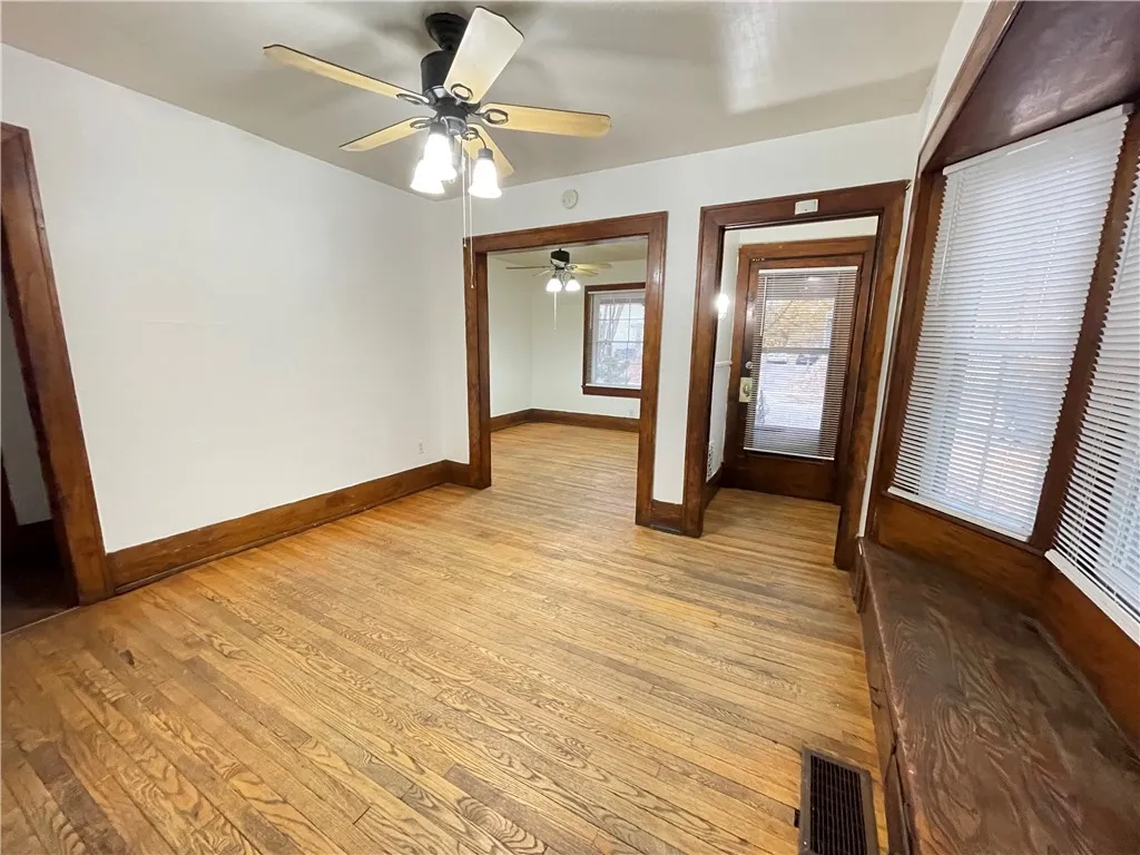 145 Hamilton Street 143, Rochester, New York 14620, Rochester, New York 14620, 6 Bedrooms Bedrooms, ,2 BathroomsBathrooms,Residential,For Sale,145 Hamilton Street 143, Rochester, New York 14620,R1624611
