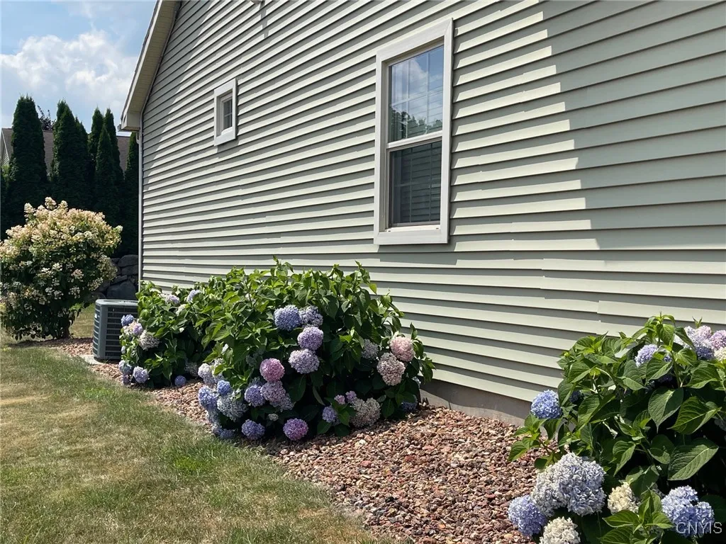 124 Willow Tree Terrace, Oneida, New York 13421, Oneida, New York 13421, 3 Bedrooms Bedrooms, 8 Rooms Rooms,2 BathroomsBathrooms,Residential,Closed,124 Willow Tree Terrace, Oneida, New York 13421,0,S1625022