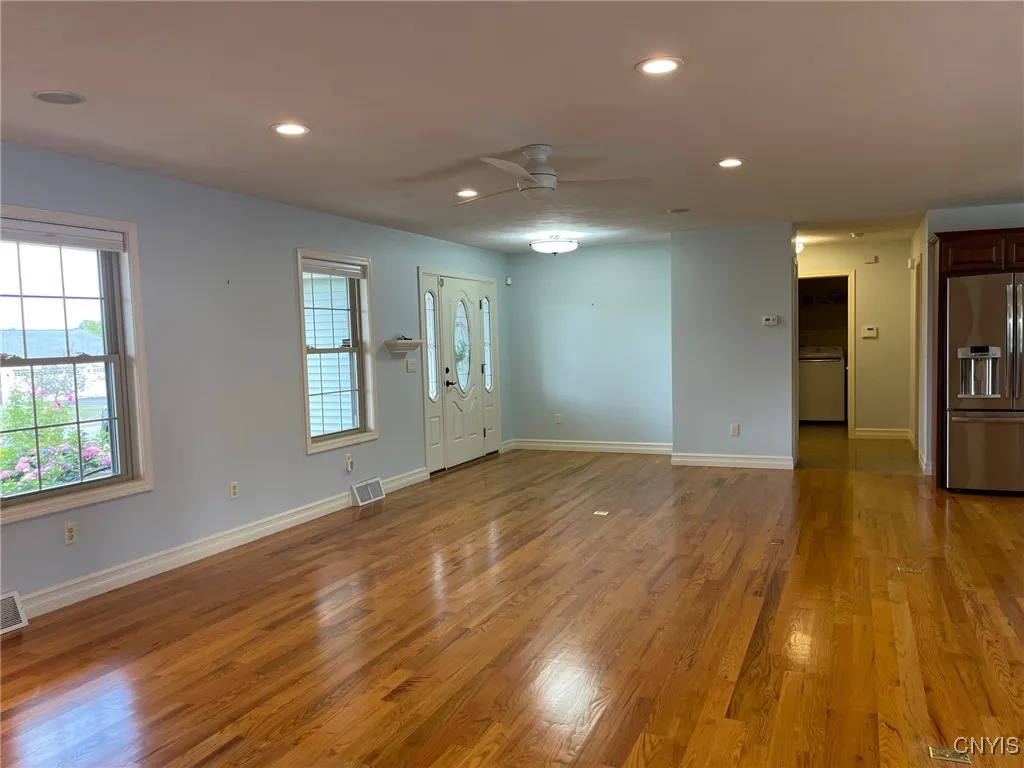 124 Willow Tree Terrace, Oneida, New York 13421, Oneida, New York 13421, 3 Bedrooms Bedrooms, 8 Rooms Rooms,2 BathroomsBathrooms,Residential,Closed,124 Willow Tree Terrace, Oneida, New York 13421,0,S1625022