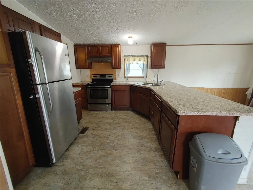 352 Sandy Brook Drive, Hamlin, New York 14464, Hamlin, New York 14464, 3 Bedrooms Bedrooms, 5 Rooms Rooms,2 BathroomsBathrooms,Residential,For Sale,352 Sandy Brook Drive, Hamlin, New York 14464,R1625490