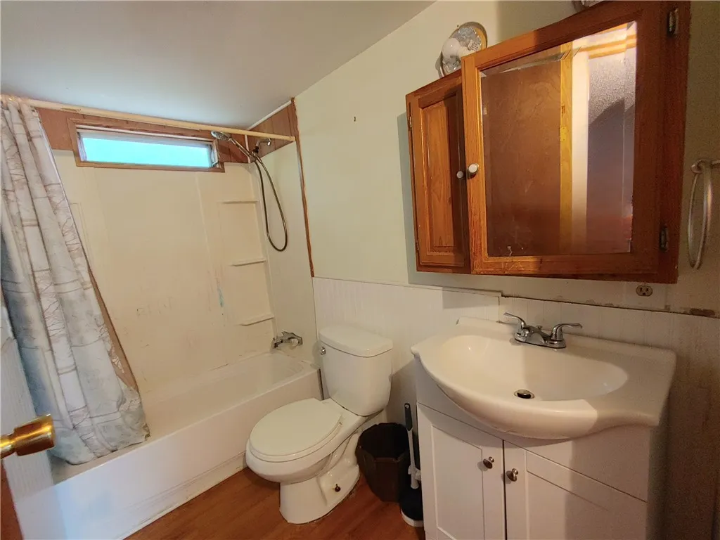 352 Sandy Brook Drive, Hamlin, New York 14464, Hamlin, New York 14464, 3 Bedrooms Bedrooms, 5 Rooms Rooms,2 BathroomsBathrooms,Residential,Closed,352 Sandy Brook Drive, Hamlin, New York 14464,0,R1625490