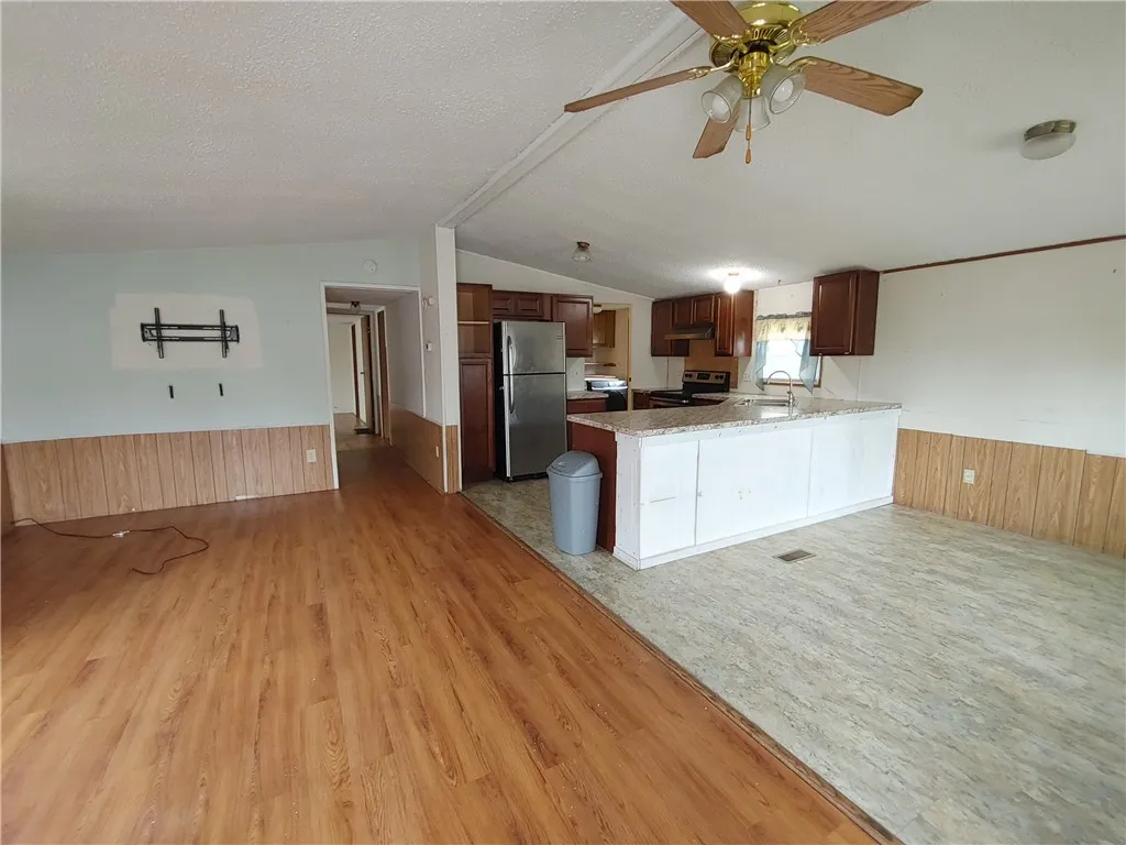 352 Sandy Brook Drive, Hamlin, New York 14464, Hamlin, New York 14464, 3 Bedrooms Bedrooms, 5 Rooms Rooms,2 BathroomsBathrooms,Residential,Closed,352 Sandy Brook Drive, Hamlin, New York 14464,0,R1625490