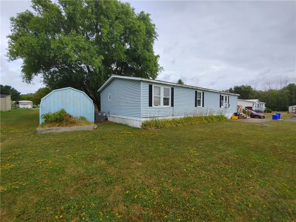 352 Sandy Brook Drive, Hamlin, New York 14464, Hamlin, New York 14464, 3 Bedrooms Bedrooms, 5 Rooms Rooms,2 BathroomsBathrooms,Residential,For Sale,352 Sandy Brook Drive, Hamlin, New York 14464,R1625490