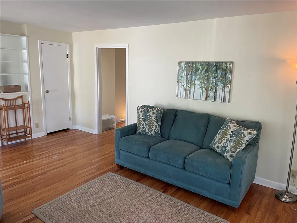 520 Larchmont Road, Elmira, New York 14905, Elmira, New York 14905, 3 Bedrooms Bedrooms, 7 Rooms Rooms,1 BathroomBathrooms,Residential,For Sale,520 Larchmont Road, Elmira, New York 14905,R1625500