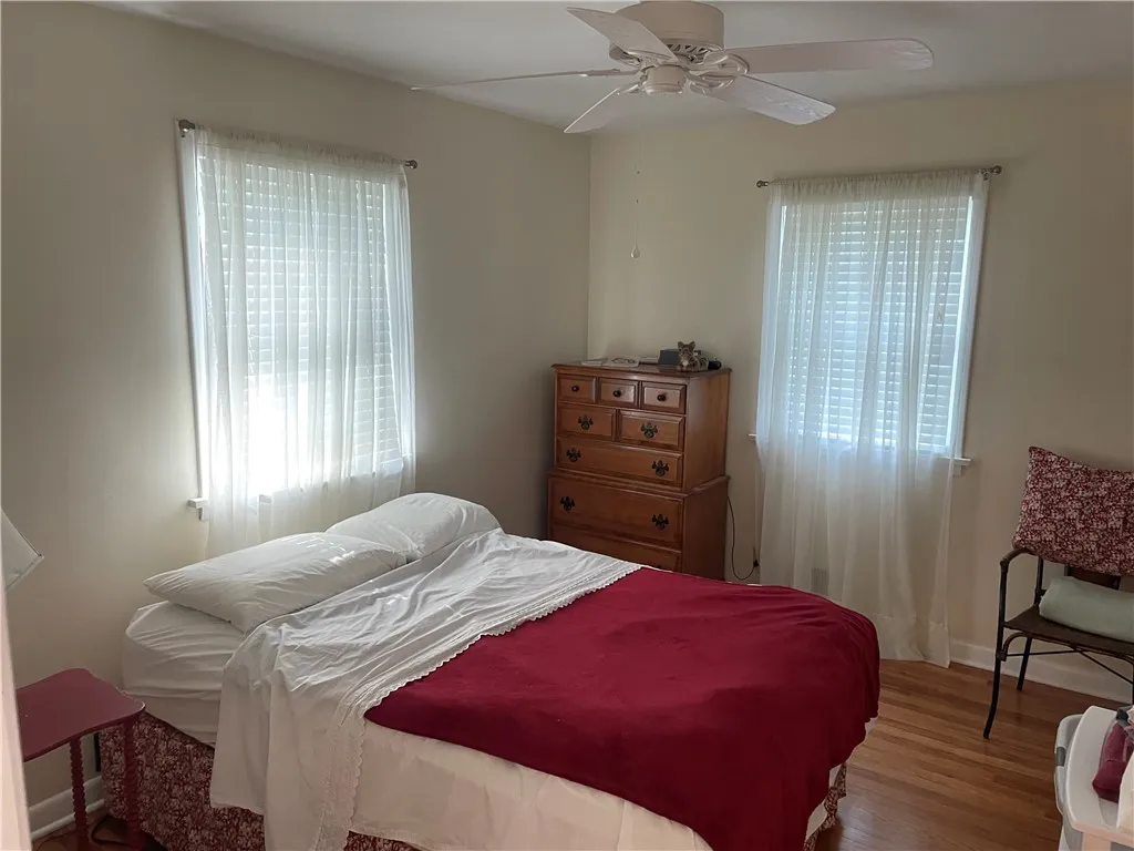 520 Larchmont Road, Elmira, New York 14905, Elmira, New York 14905, 3 Bedrooms Bedrooms, 7 Rooms Rooms,1 BathroomBathrooms,Residential,For Sale,520 Larchmont Road, Elmira, New York 14905,R1625500