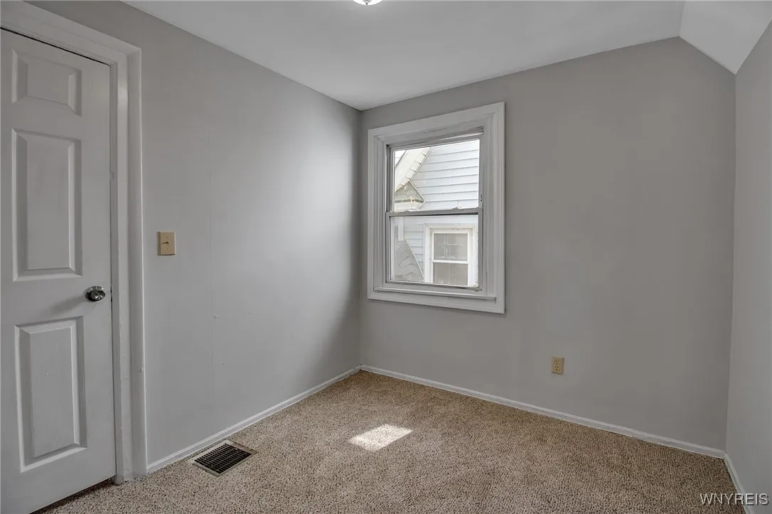 106 Gallatin Avenue, Buffalo, New York 14207, Buffalo, New York 14207, 3 Bedrooms Bedrooms, 6 Rooms Rooms,1 BathroomBathrooms,Residential,For Sale,106 Gallatin Avenue, Buffalo, New York 14207,B1624905