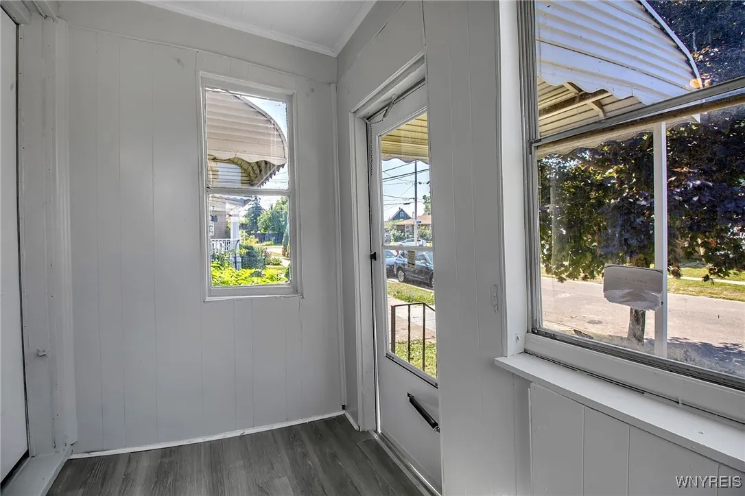 106 Gallatin Avenue, Buffalo, New York 14207, Buffalo, New York 14207, 3 Bedrooms Bedrooms, 6 Rooms Rooms,1 BathroomBathrooms,Residential,For Sale,106 Gallatin Avenue, Buffalo, New York 14207,B1624905