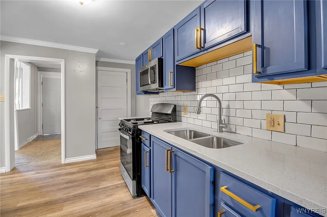 106 Gallatin Avenue, Buffalo, New York 14207, Buffalo, New York 14207, 3 Bedrooms Bedrooms, 6 Rooms Rooms,1 BathroomBathrooms,Residential,For Sale,106 Gallatin Avenue, Buffalo, New York 14207,B1624905