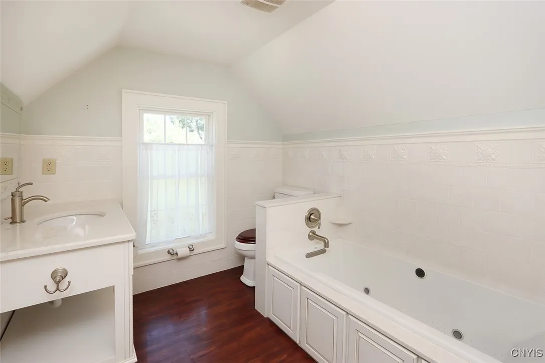 211 Collin Avenue, Manlius, New York 13066, Manlius, New York 13066, 5 Bedrooms Bedrooms, 11 Rooms Rooms,3 BathroomsBathrooms,Residential,For Sale,211 Collin Avenue, Manlius, New York 13066,S1625244