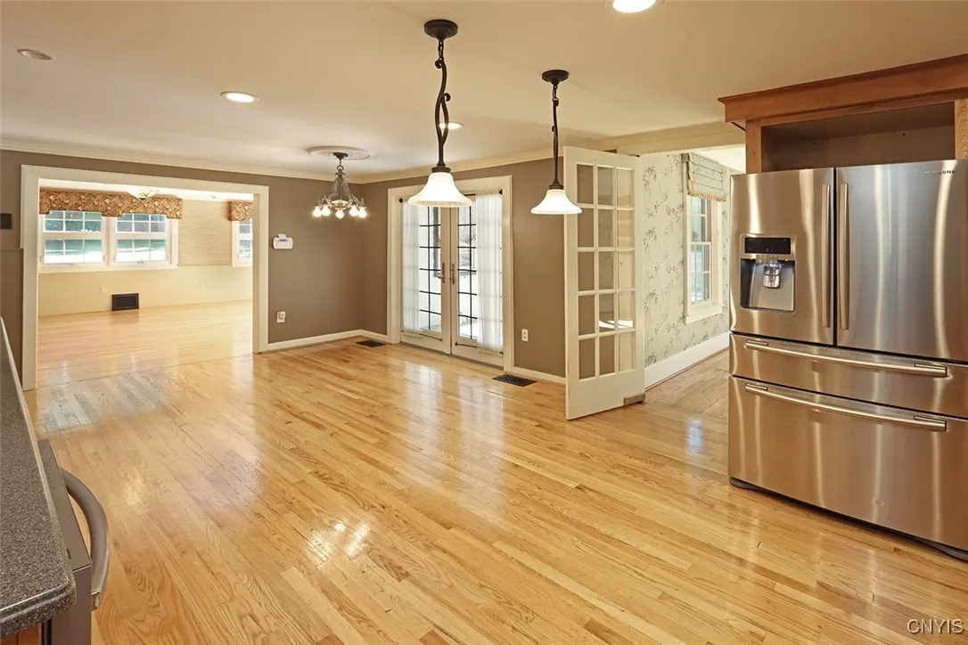 211 Collin Avenue, Manlius, New York 13066, Manlius, New York 13066, 5 Bedrooms Bedrooms, 11 Rooms Rooms,3 BathroomsBathrooms,Residential,For Sale,211 Collin Avenue, Manlius, New York 13066,S1625244