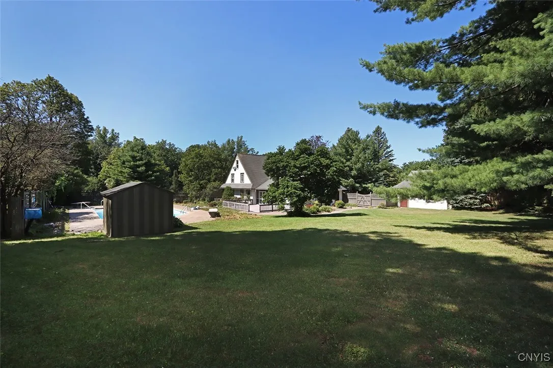 211 Collin Avenue, Manlius, New York 13066, Manlius, New York 13066, 5 Bedrooms Bedrooms, 11 Rooms Rooms,3 BathroomsBathrooms,Residential,For Sale,211 Collin Avenue, Manlius, New York 13066,S1625244