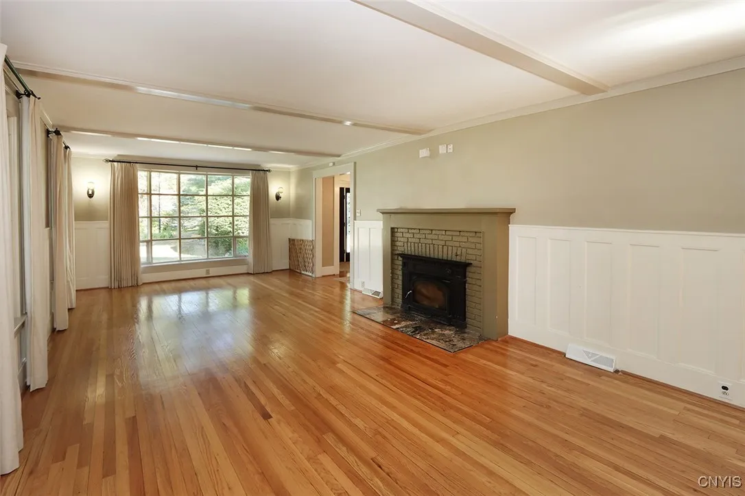 211 Collin Avenue, Manlius, New York 13066, Manlius, New York 13066, 5 Bedrooms Bedrooms, 11 Rooms Rooms,3 BathroomsBathrooms,Residential,For Sale,211 Collin Avenue, Manlius, New York 13066,S1625244