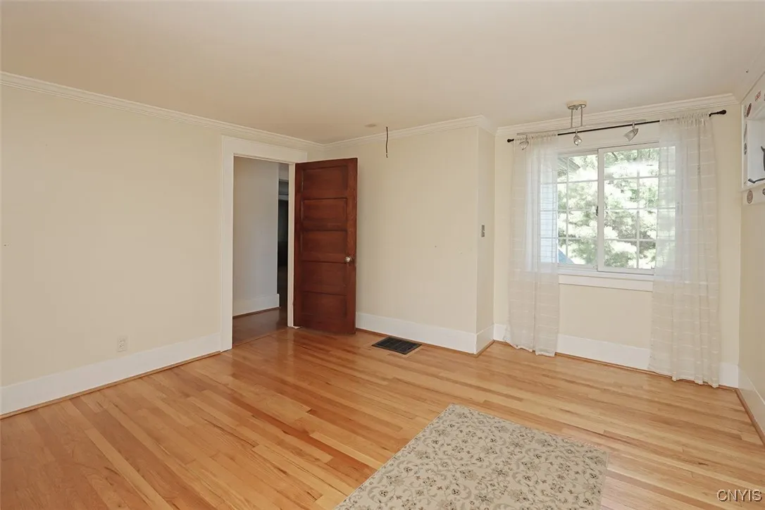 211 Collin Avenue, Manlius, New York 13066, Manlius, New York 13066, 5 Bedrooms Bedrooms, 11 Rooms Rooms,3 BathroomsBathrooms,Residential,For Sale,211 Collin Avenue, Manlius, New York 13066,S1625244