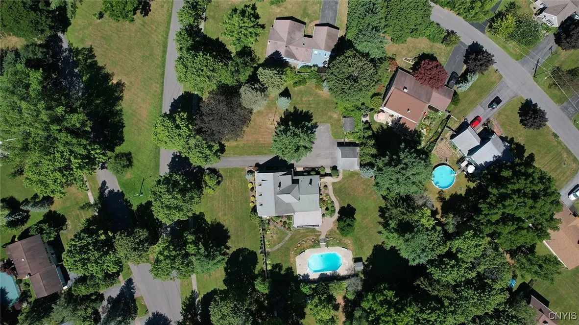 211 Collin Avenue, Manlius, New York 13066, Manlius, New York 13066, 5 Bedrooms Bedrooms, 11 Rooms Rooms,3 BathroomsBathrooms,Residential,Closed,211 Collin Avenue, Manlius, New York 13066,0,S1625244