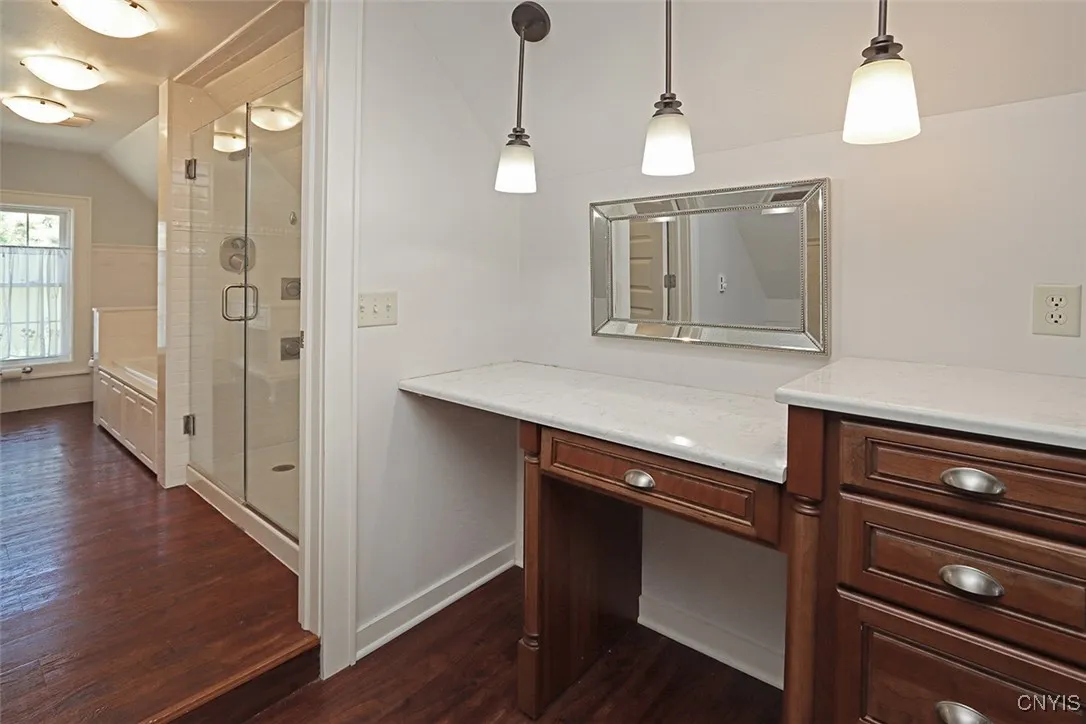 211 Collin Avenue, Manlius, New York 13066, Manlius, New York 13066, 5 Bedrooms Bedrooms, 11 Rooms Rooms,3 BathroomsBathrooms,Residential,For Sale,211 Collin Avenue, Manlius, New York 13066,S1625244