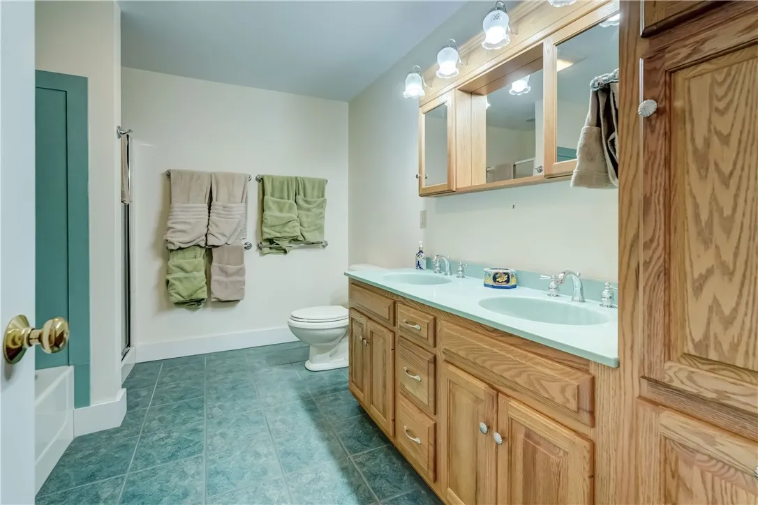 4535 Davidsons Landing Drive, Canandaigua Town, Ne, Canandaigua Town, New York 14424, 8 Bedrooms Bedrooms, 12 Rooms Rooms,4 BathroomsBathrooms,Residential,For Sale,4535 Davidsons Landing Drive, Canandaigua Town, Ne,R1623082
