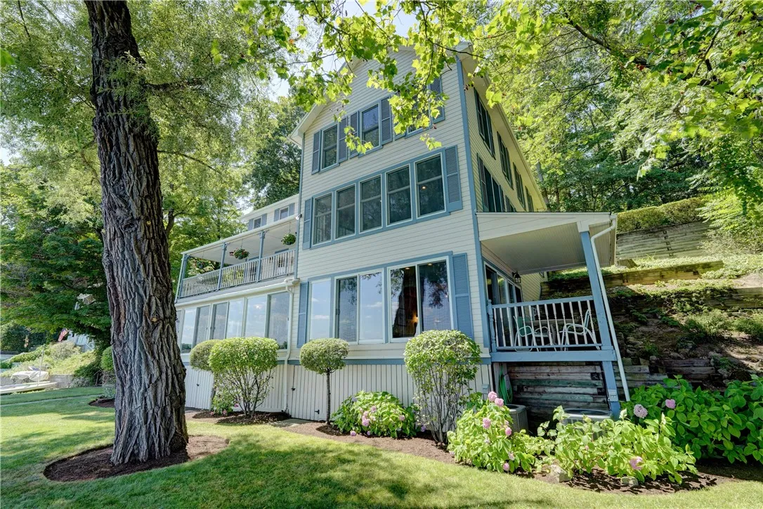 4535 Davidsons Landing Drive, Canandaigua Town, Ne, Canandaigua Town, New York 14424, 8 Bedrooms Bedrooms, 12 Rooms Rooms,4 BathroomsBathrooms,Residential,For Sale,4535 Davidsons Landing Drive, Canandaigua Town, Ne,R1623082