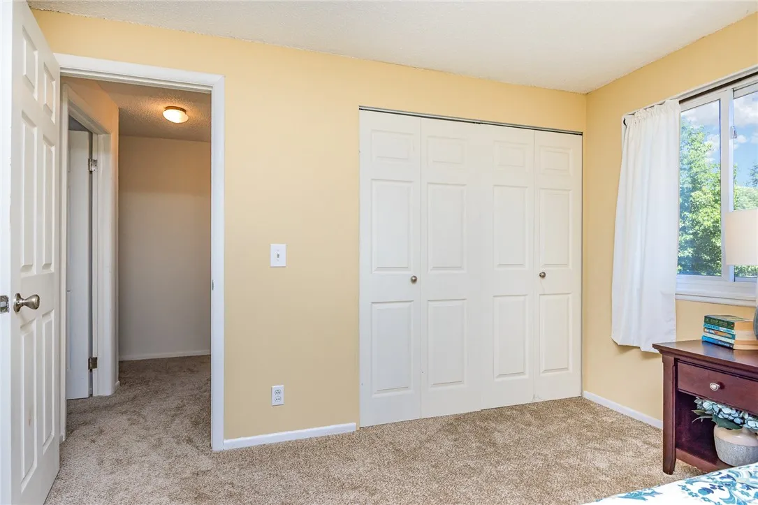 124 Surrey Hill Way, Henrietta, New York 14623, Henrietta, New York 14623, 2 Bedrooms Bedrooms, 5 Rooms Rooms,1 BathroomBathrooms,Residential,For Sale,124 Surrey Hill Way, Henrietta, New York 14623,R1621515