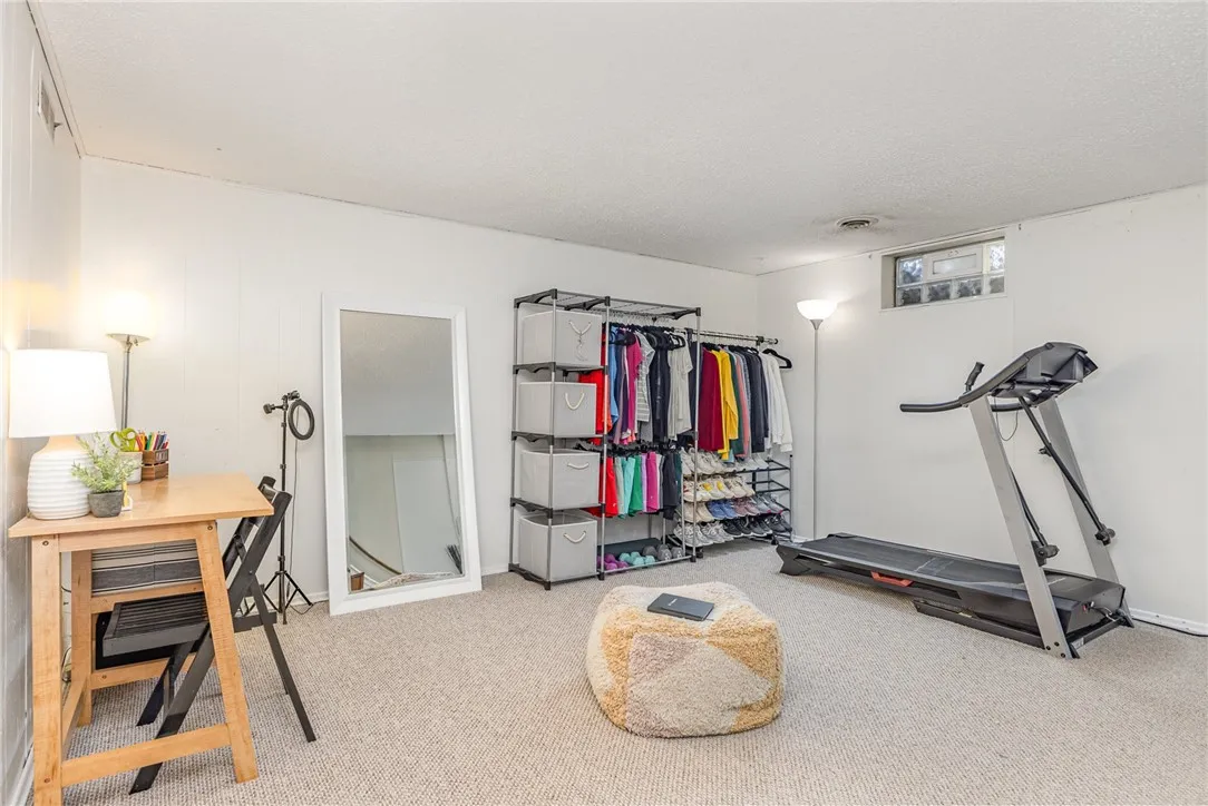 124 Surrey Hill Way, Henrietta, New York 14623, Henrietta, New York 14623, 2 Bedrooms Bedrooms, 5 Rooms Rooms,1 BathroomBathrooms,Residential,For Sale,124 Surrey Hill Way, Henrietta, New York 14623,R1621515