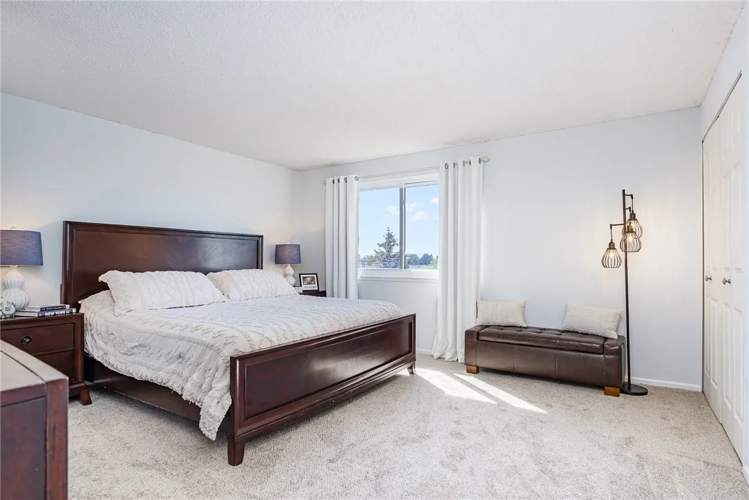 124 Surrey Hill Way, Henrietta, New York 14623, Henrietta, New York 14623, 2 Bedrooms Bedrooms, 5 Rooms Rooms,1 BathroomBathrooms,Residential,For Sale,124 Surrey Hill Way, Henrietta, New York 14623,R1621515