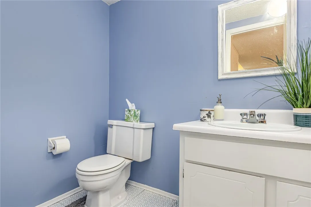 124 Surrey Hill Way, Henrietta, New York 14623, Henrietta, New York 14623, 2 Bedrooms Bedrooms, 5 Rooms Rooms,1 BathroomBathrooms,Residential,For Sale,124 Surrey Hill Way, Henrietta, New York 14623,R1621515