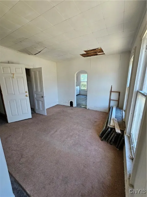 37 Arterial West, Auburn, New York 13021, Auburn, New York 13021, 7 Bedrooms Bedrooms, ,Multi Family,For Sale,37 Arterial West, Auburn, New York 13021,S1625420
