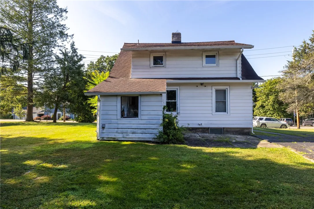 1244 West 1st Street, Elmira, New York 14905, Elmira, New York 14905, 2 Bedrooms Bedrooms, 7 Rooms Rooms,Residential,For Sale,1244 West 1st Street, Elmira, New York 14905,R1625068