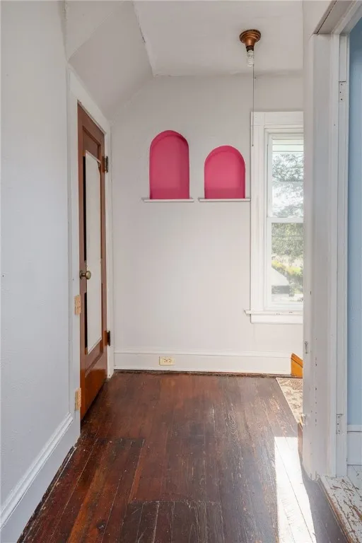 1244 West 1st Street, Elmira, New York 14905, Elmira, New York 14905, 2 Bedrooms Bedrooms, 7 Rooms Rooms,Residential,For Sale,1244 West 1st Street, Elmira, New York 14905,R1625068