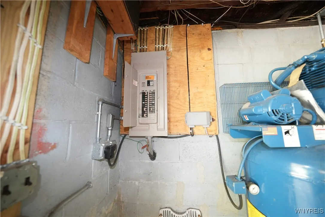 1077 Seneca Creek Road, West Seneca, New York 1422, West Seneca, New York 14224, ,Commercial Sale,For Sale,1077 Seneca Creek Road, West Seneca, New York 1422,B1625591