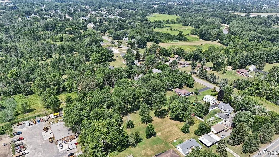 1077 Seneca Creek Road, West Seneca, New York 1422, West Seneca, New York 14224, ,Commercial Sale,For Sale,1077 Seneca Creek Road, West Seneca, New York 1422,B1625591
