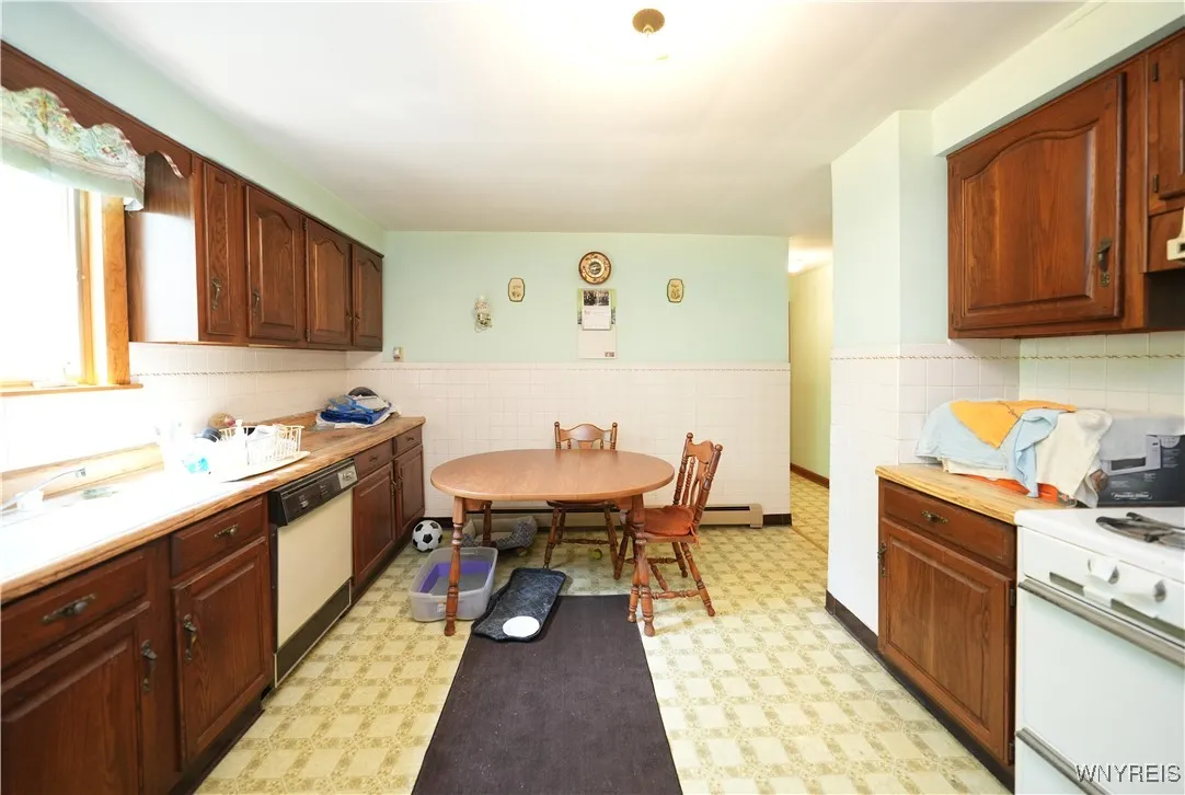 1077 Seneca Creek Road, West Seneca, New York 1422, West Seneca, New York 14224, ,Commercial Sale,For Sale,1077 Seneca Creek Road, West Seneca, New York 1422,B1625591