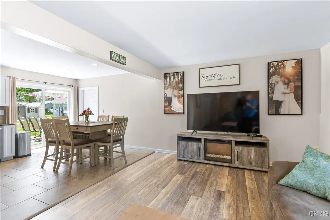 4 Oakdale Circle, Whitestown, New York 13492, Whitestown, New York 13492, 3 Bedrooms Bedrooms, 5 Rooms Rooms,1 BathroomBathrooms,Residential,For Sale,4 Oakdale Circle, Whitestown, New York 13492,S1625023