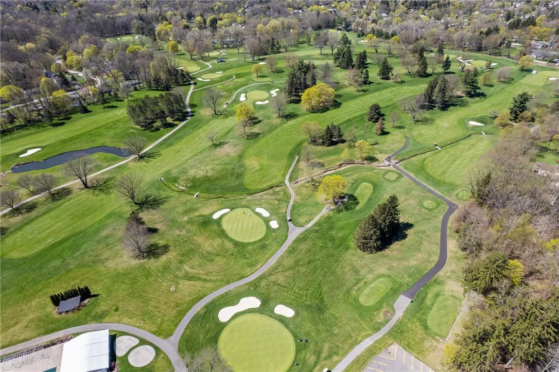 6 Eagle Hollow, Perinton, New York 14526, Perinton, New York 14526, 2 Bedrooms Bedrooms, 5 Rooms Rooms,2 BathroomsBathrooms,Residential,For Sale,6 Eagle Hollow, Perinton, New York 14526,R1624984