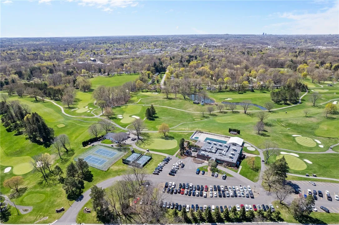 6 Eagle Hollow, Perinton, New York 14526, Perinton, New York 14526, 2 Bedrooms Bedrooms, 5 Rooms Rooms,2 BathroomsBathrooms,Residential,For Sale,6 Eagle Hollow, Perinton, New York 14526,R1624984