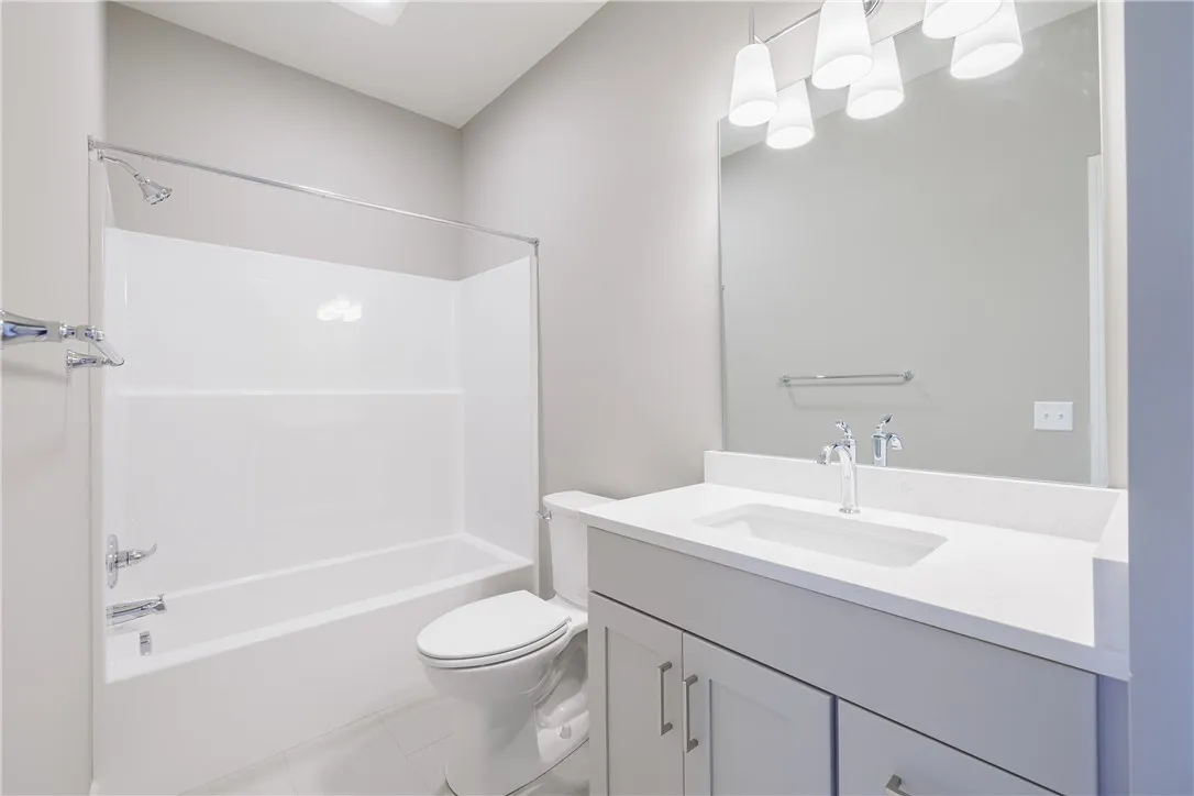 6 Eagle Hollow, Perinton, New York 14526, Perinton, New York 14526, 2 Bedrooms Bedrooms, 5 Rooms Rooms,2 BathroomsBathrooms,Residential,For Sale,6 Eagle Hollow, Perinton, New York 14526,R1624984