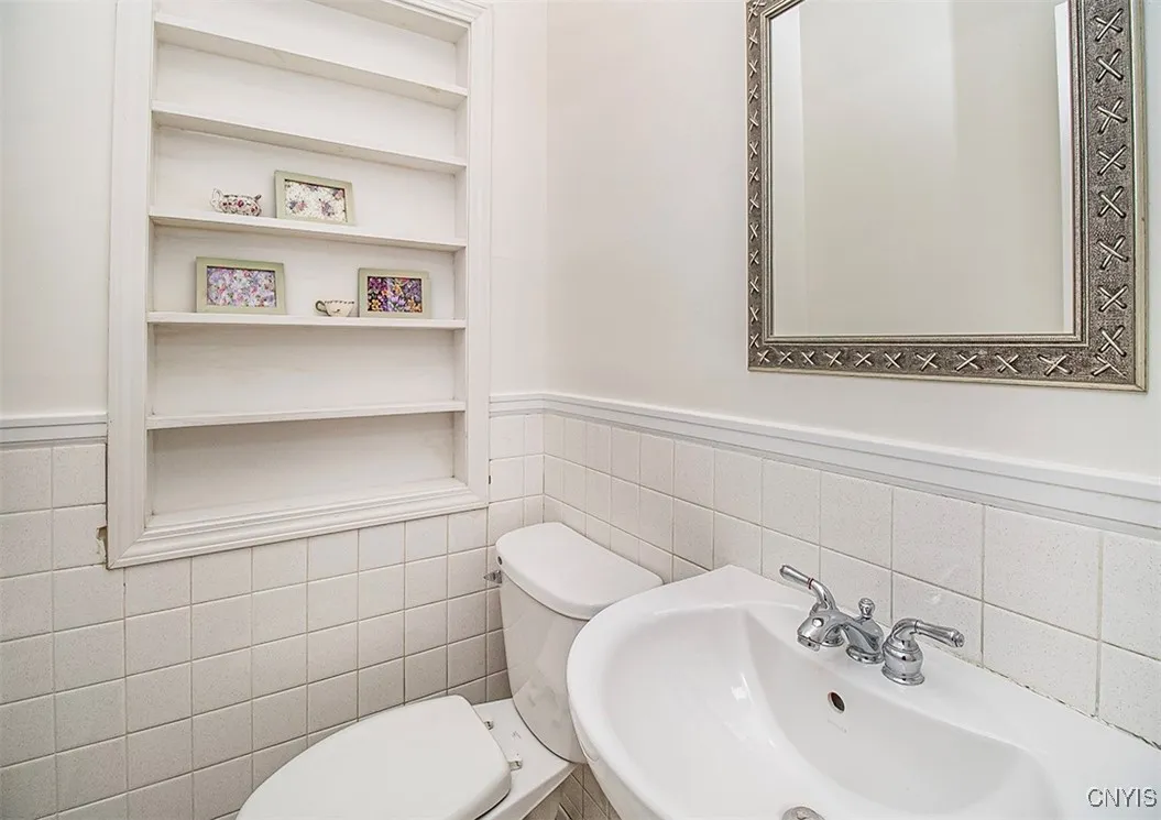4852 Carey Drive, Manlius, New York 13104, Manlius, New York 13104, 4 Bedrooms Bedrooms, 13 Rooms Rooms,2 BathroomsBathrooms,Residential,For Sale,4852 Carey Drive, Manlius, New York 13104,S1625463