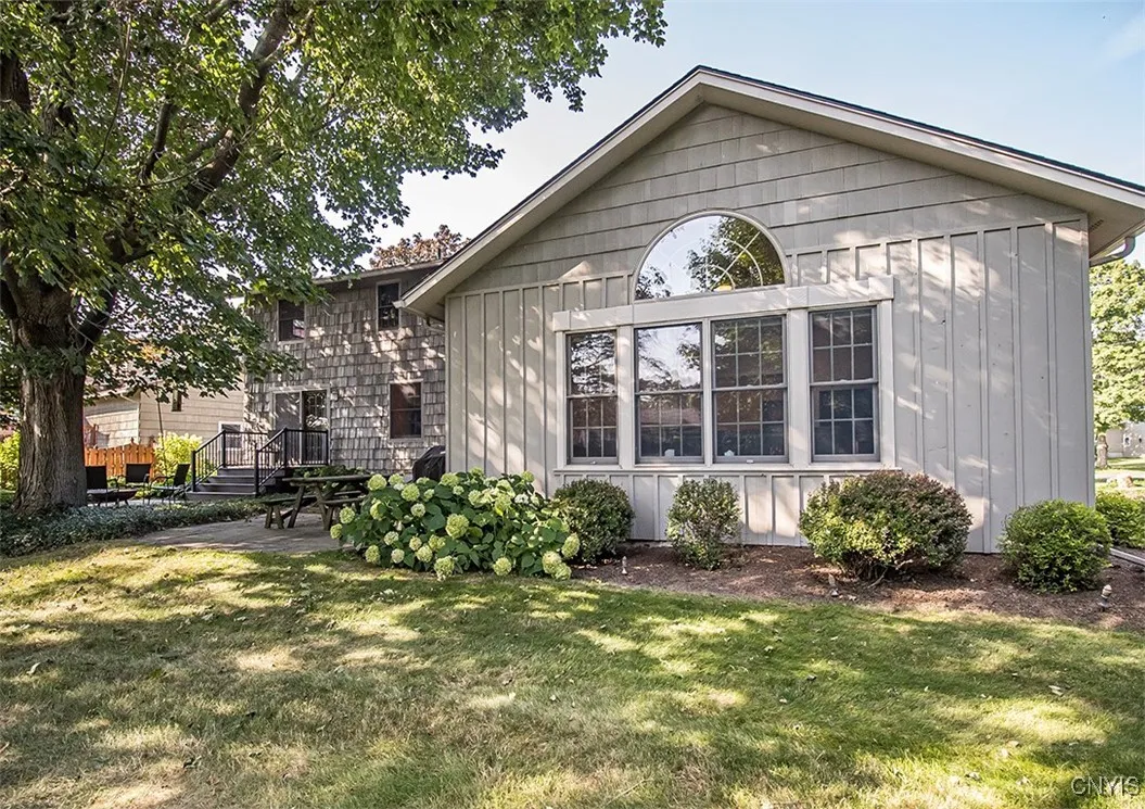4852 Carey Drive, Manlius, New York 13104, Manlius, New York 13104, 4 Bedrooms Bedrooms, 13 Rooms Rooms,2 BathroomsBathrooms,Residential,For Sale,4852 Carey Drive, Manlius, New York 13104,S1625463