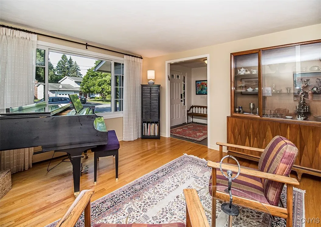 4852 Carey Drive, Manlius, New York 13104, Manlius, New York 13104, 4 Bedrooms Bedrooms, 13 Rooms Rooms,2 BathroomsBathrooms,Residential,For Sale,4852 Carey Drive, Manlius, New York 13104,S1625463